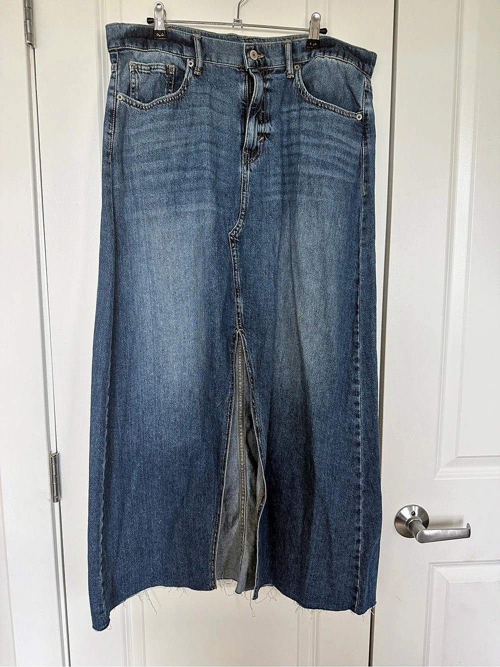 Lucky Brand Denim Maxi Skirt Size 12/31 Blue